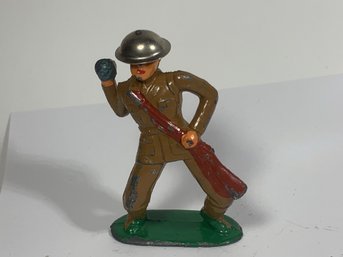 Lead, Iron Or Plastic Vintage Soldier Or Model