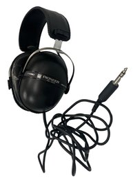 Pioneer Stereo Headphones SE-205