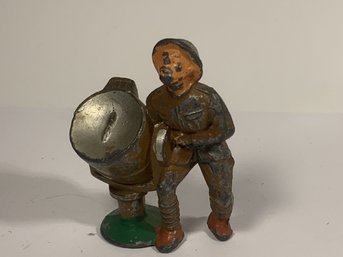 Lead, Iron Or Plastic Vintage Soldier Or Model