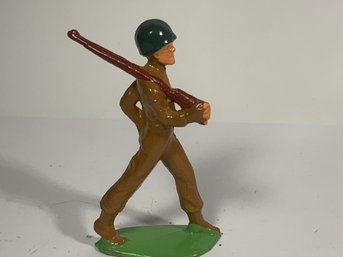 Lead, Iron Or Plastic Vintage Soldier Or Model