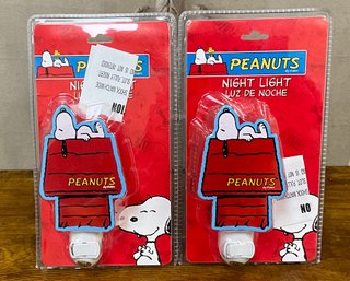 Set/2 Peanuts Snoopy Night Lights