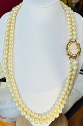 VINTAGE SIGNED FLORENZA FAUX PEARL AND CAMEO CLASP DOUBLE STRAND NECKLACE