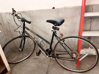 Vintage Woman's Specialized Crossroads Bike