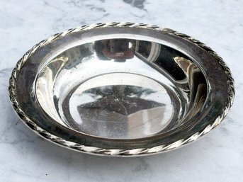 A Vintage Towle Sterling Silver Wine Trivet