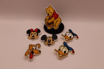 Vintage Plastic Disney Pins (6)