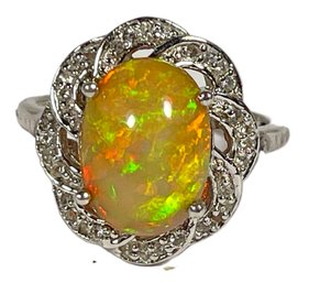 Sterling Silver Ladies Ring Having Yellow Opal Stone Size 7