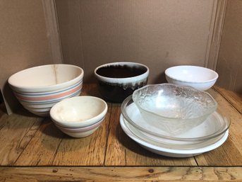 8 Bowls/cookware