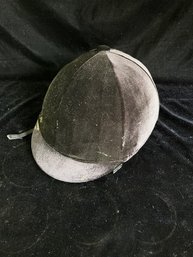 VINTAGE EQUESTRIAN BLACK VELVET RIDING HAT