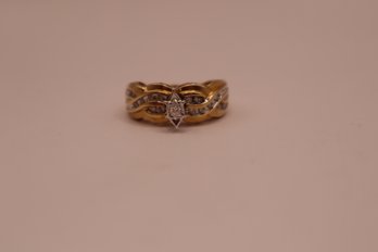 10K Yellow Gold With Diamonds Estate Engagement Ring Size 7.5 (5.35 Grams Total Weight)