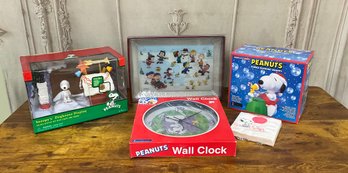 Random Snoopy Peanuts Lot Includes A Wall Clock,napkins, Serving Platter And More!