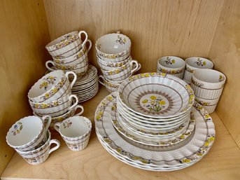 Copeland Spode Buttercup English China Partial Service