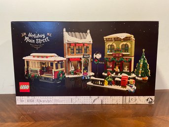 Unopened , Lego #10308. 1514 Pieces. 'holiday Main Street'