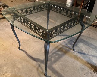 Outdoor Table With Heavy Glass Top And Aluminum Base