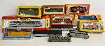 Large Vintage Model Train Lot ~ TYCO, Life-Like & More ~