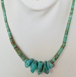 VINTAGE NAVAJO STERLING SILVER HEISHI NUGGET TURQUOISE NECKLACE