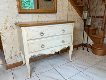 Beautiful Ethan Allen Entry Table