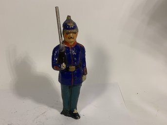 Lead, Iron Or Plastic Vintage Soldier Or Model