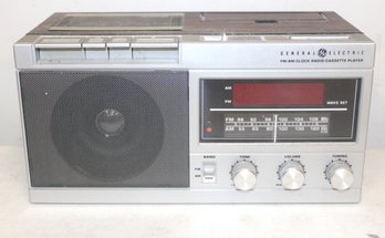 Vintage Ge Clock Radio/cassette Model 7-4950a