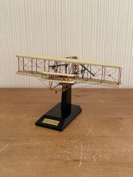 Wright Brother's Kitty Hawk Flyer Desktop Display Airplane Model Daron