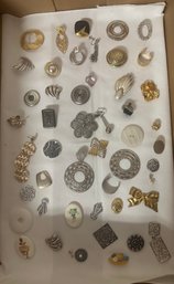 Good Collection Lot For Making Crafts With The Jewelry Different Types Singles & Broken Pieces. JJ/A4