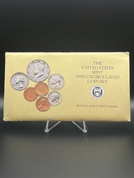 Beautiful 1990 Denver And Philadelphia United States Mint Uncirculated Coin Set