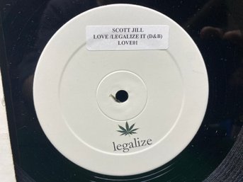 Jill Scott / Bajja Jedd Love / Legalize It On 2001 Love Recordings.