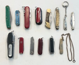 Lot Of Nice Keychain & Pocket Knives