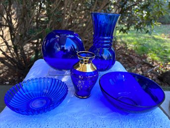 Vintage Lot Of 5 Cobalt Blue Pieces: 2 Vases, 2 Small Bowls, 1 Murano Vase  Gold Leaf  No Issues ( READ DESC)