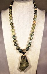 Fine Contemporary Green Agate Or Hard Stone Beaded Necklace W Large Pendant Sterling Silver