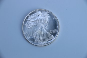 1992 Silver One Ounce .999 Eagle Coin