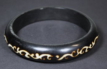 Vintage Brown And White Decorated Bakelite Plastic Bangle Bracelet