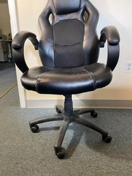 GAMING/COMPUTER CHAIR