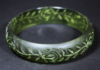 Vintage Green Translucent Frosted Bangle Bracelet Having Floral Design