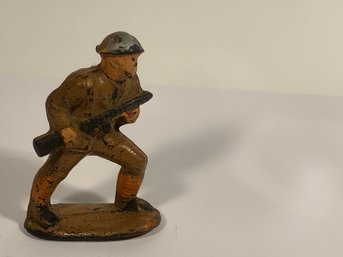 Lead, Iron Or Plastic Vintage Soldier Or Model