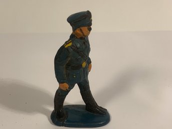 Lead, Iron Or Plastic Vintage Soldier Or Model