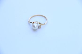 14k Yellow Gold Pearl Ring Size 6.75