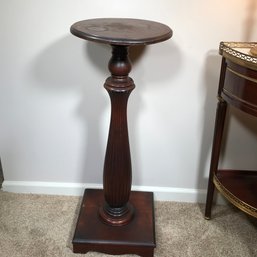 Very Nice Antique Fluted Walnut Victorian Pedestal - Needs Some Restoration - Has Some Watermarks On Top