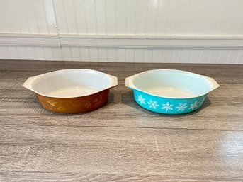 2 Pieces Of Vintage Pyrex