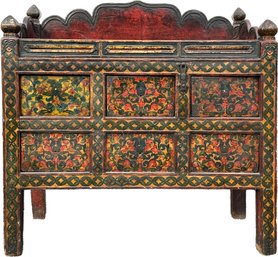 A Gorgeous Polychrome Tibetan Altar Cabinet - Mid-Late Qing Dynasty
