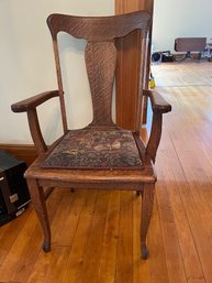 Old Oak Chair W/detached Seat