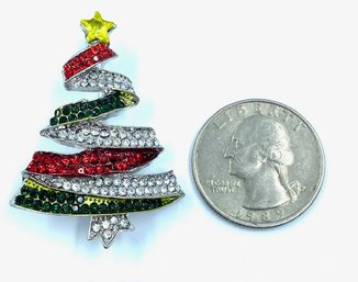 Rhinestone Encrusted Christmas Tree Brooch