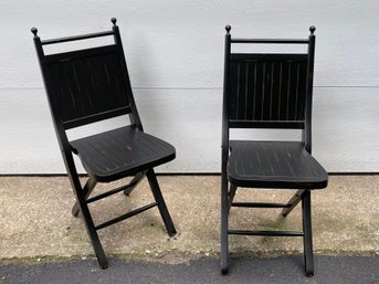 Set Of 2 Foldable Side Chairs With Slatted Back And Seat