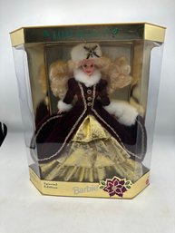 NIB Happy Holidays Barbie #15646 ~ 1996 ~