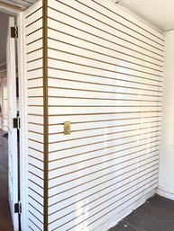 80 Sf Of White Slatwall Paneling - Sunroom - Great Laundry Room/garage/closet Solution