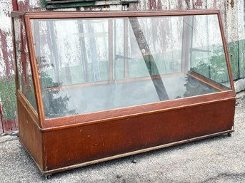 An Early 20th Century Oak And Glass Display Case