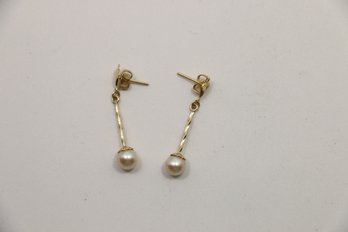 14k Yellow Gold Pearl Earrings