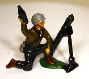 Antique Lead Toy Soldier W Bomb Launcher