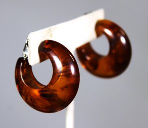 Vintage 1970s Hoop Form Clip Earrings Root Beer Lucite Plastic