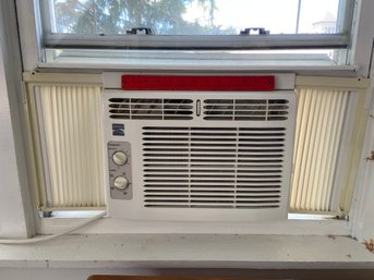 Lot 1 - Kenmore AC Unit Window Air Conditioner BTU 5,000 Model 253.86050