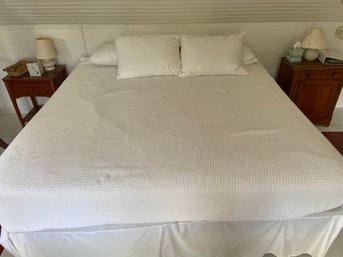 KING Bed And Subtrex Mattress Topper 76x80